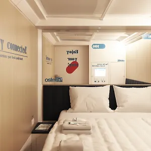 Hostel Ostelzzz 